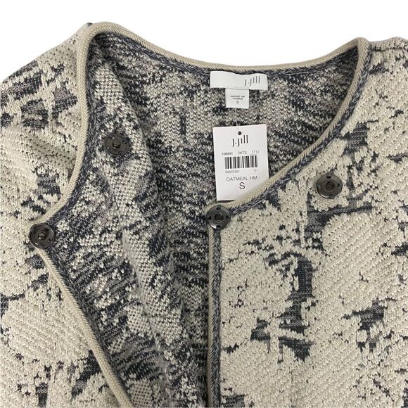 J.Jill Floral Jacquard oatmeal Topper - Picture 7 of 8